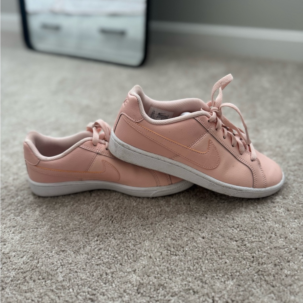 Nike Women's Soft Pink Sneakers